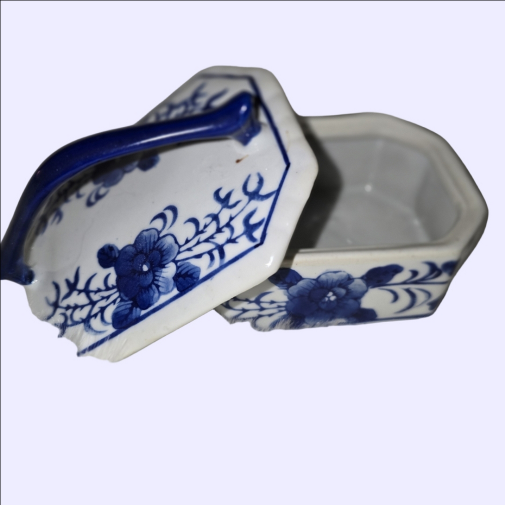 Oriental Designed Ceramic Keepsake Box